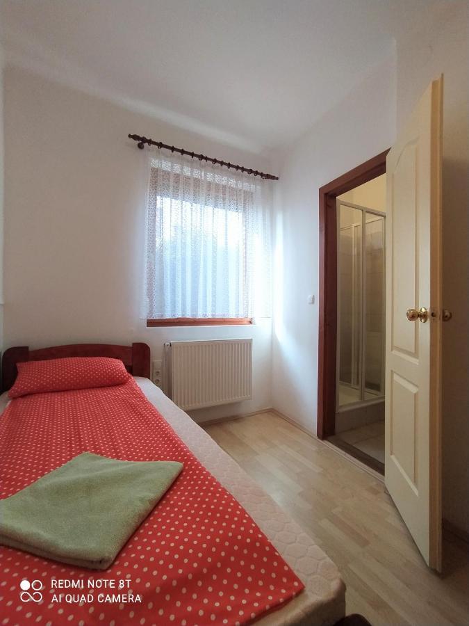 Anna Ilona Vendeghaz Hotel Badacsonytomaj Exterior photo