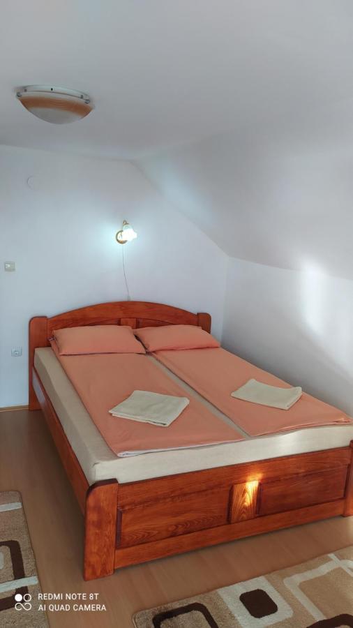 Anna Ilona Vendeghaz Hotel Badacsonytomaj Exterior photo